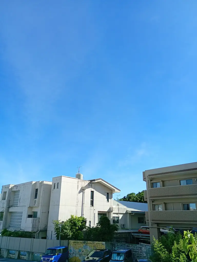 沖縄の夕方の天気2